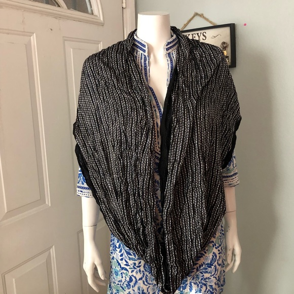 Infinity Loop scarf - Picture 2 of 5